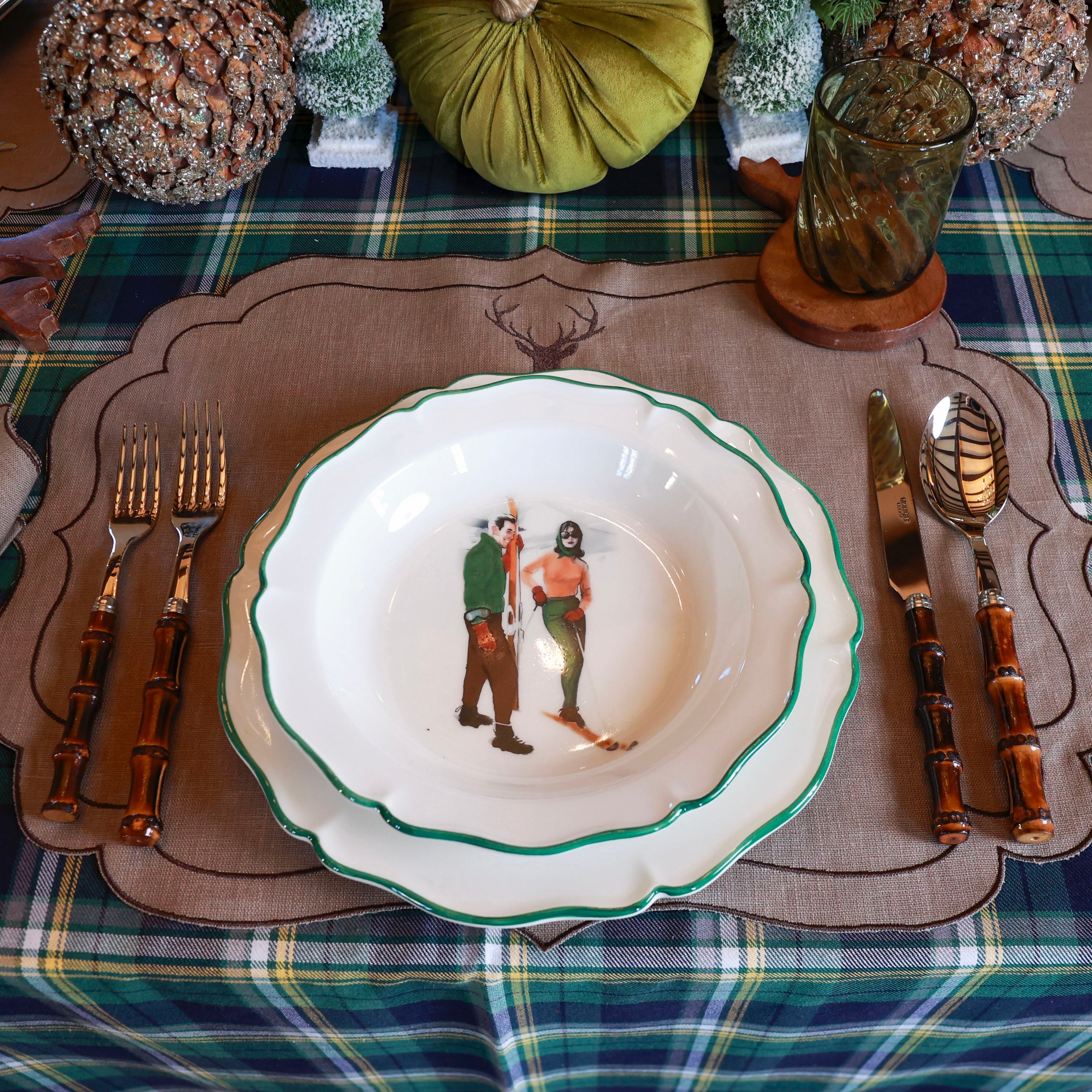 SET 8 PIATTI PIANI "CHALET"