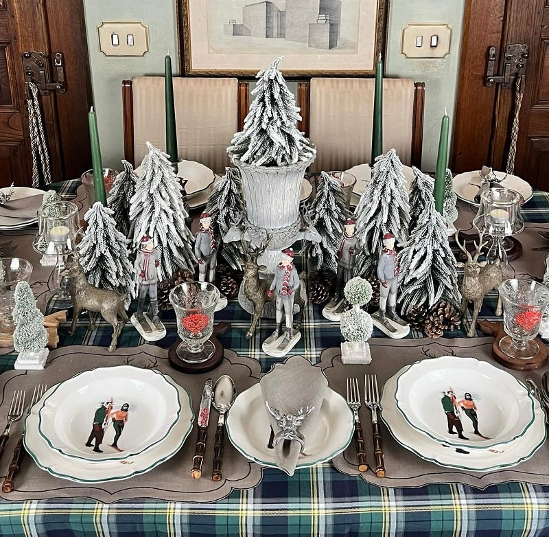 COPPIA DI "SCIATORI ANNI ‘30"