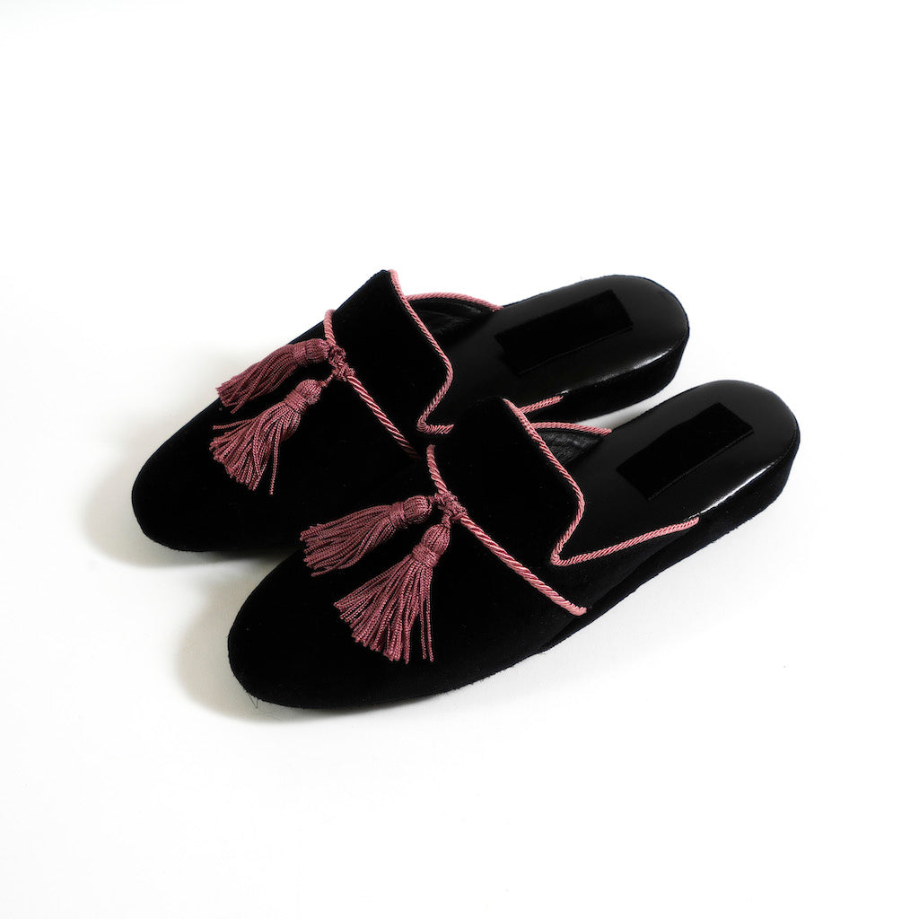 pantofole-nere-rosa