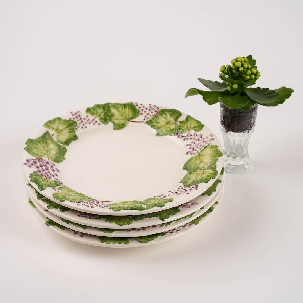 set piani piatti uva