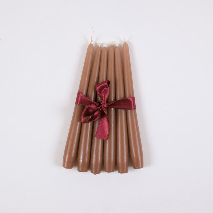 candele marroni chiaro
