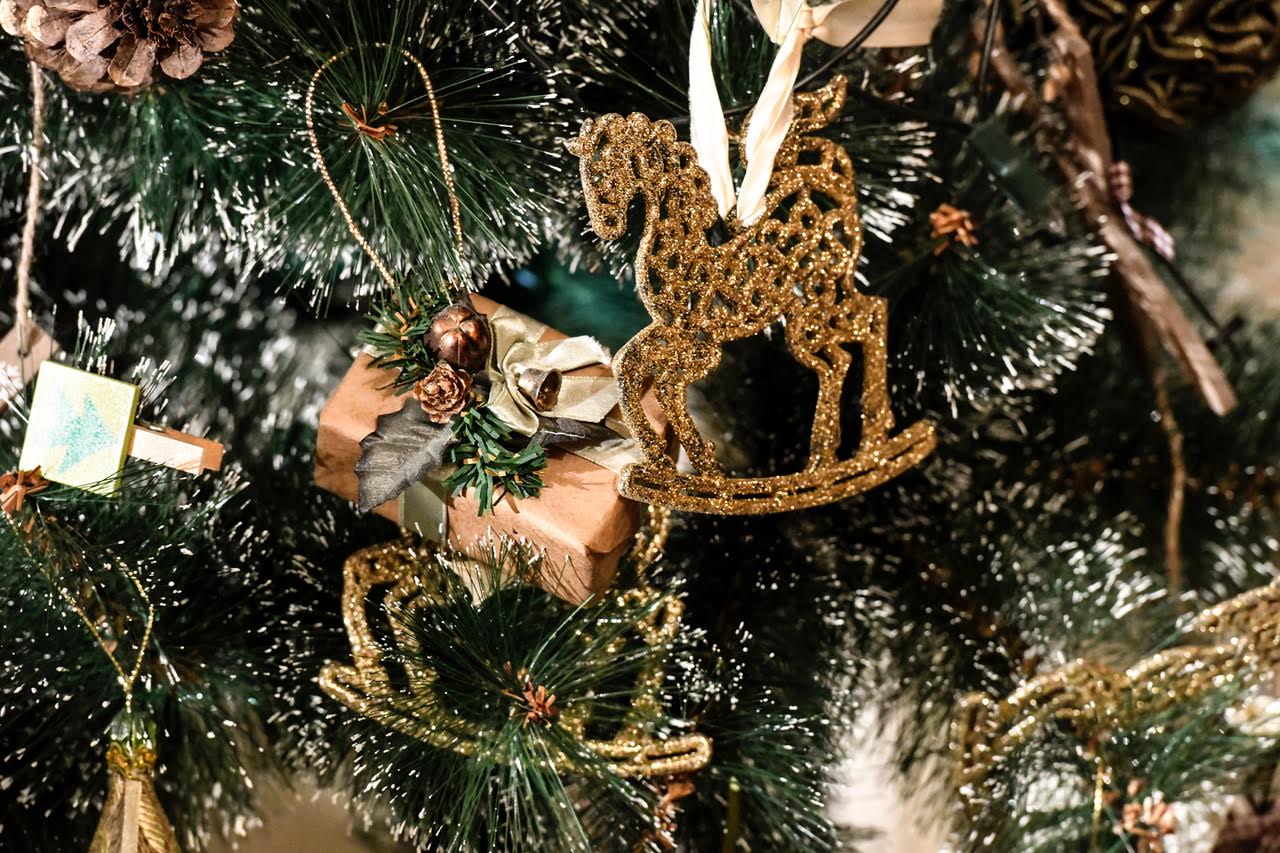 MONICA'S CHRISTMAS STYLE