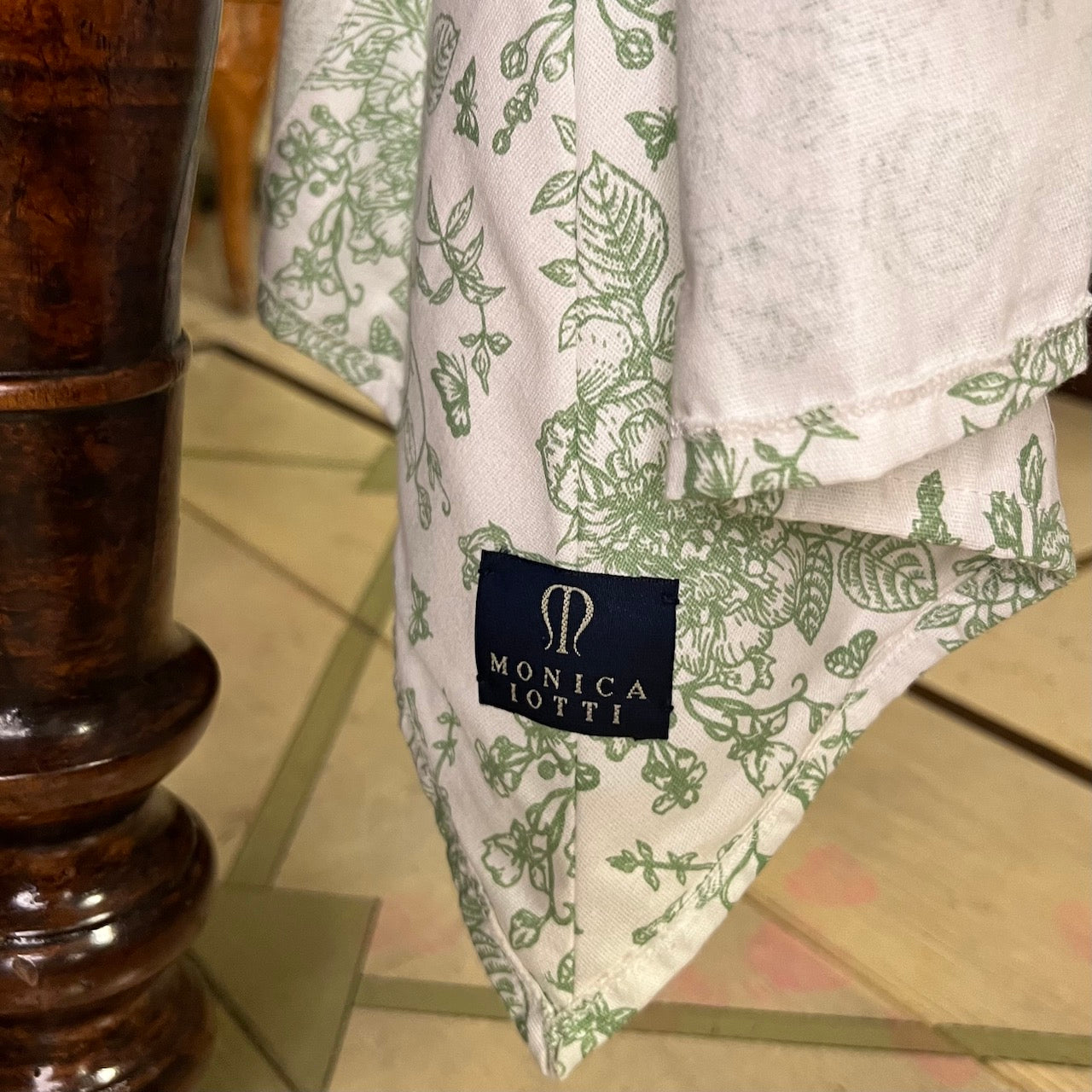 TABLE CLOTH "MONICA"