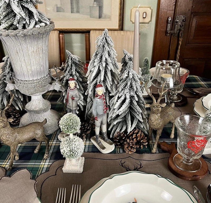 COPPIA DI "SCIATORI ANNI ‘30"